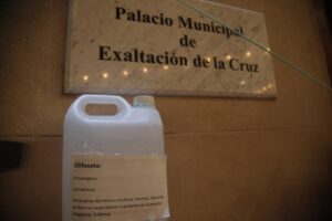 Exaltación de la Cruz: Vivir con las fumigaciones a cuestas