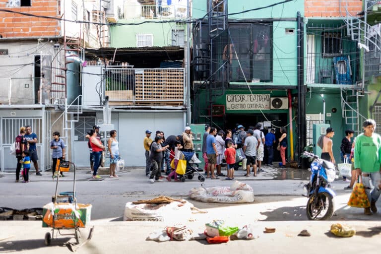 Comedor popular. Crisis alimentaria