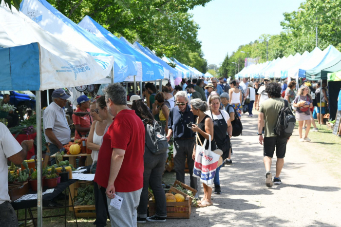 Se realizará una nueva edición de la Feria del Tomate Platense